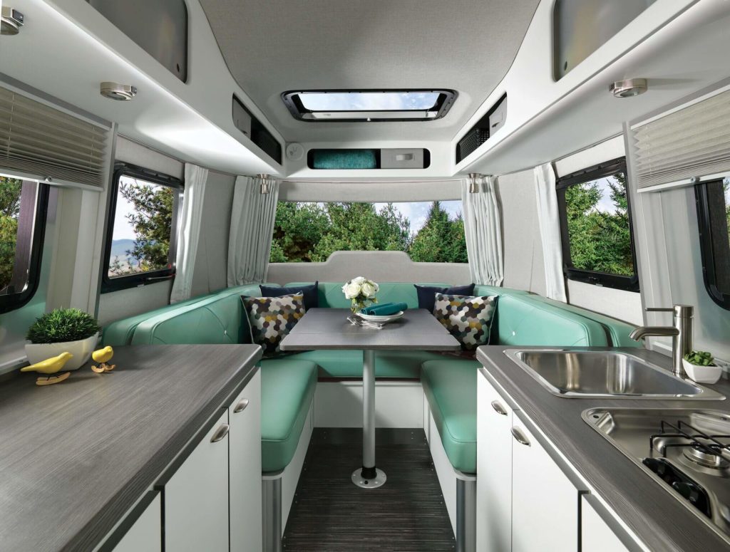 NEST Interior Dinette F2B Clutch Blue_WEB_preview