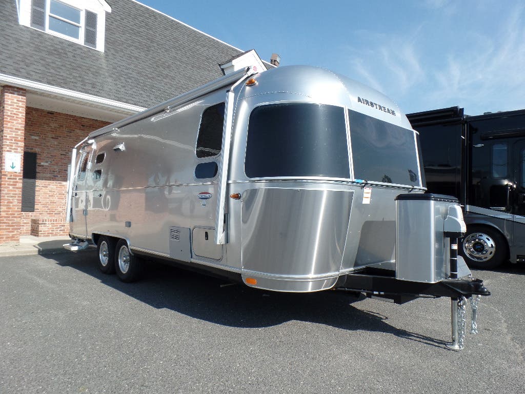 New Airstream Travel Trailers For Sale | Colonial Airstream