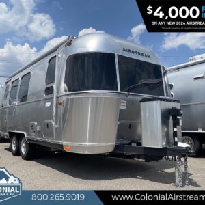 2024 Airstream Flying Cloud 23FBT Twin