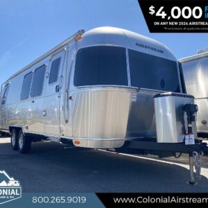 2024 Airstream Flying Cloud 28RBT Twin