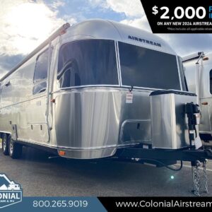 2024 Airstream Flying Cloud 27FBT Twin