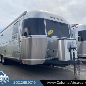 2016 Airstream International Serenity 27FBQ Queen